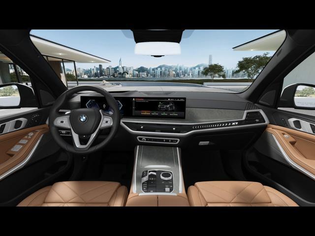 new 2025 BMW X7 car, priced at $90,705