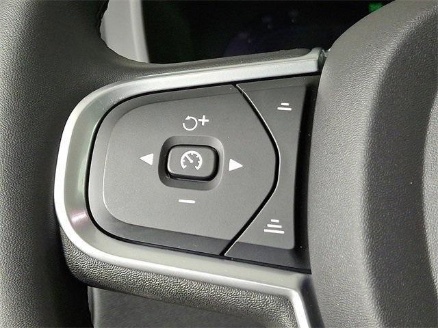 used 2022 Volvo XC60 car, priced at $33,499
