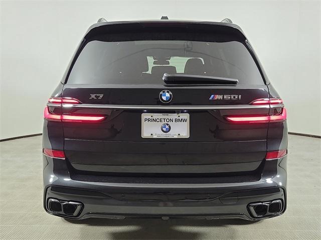 new 2025 BMW X7 car, priced at $117,055