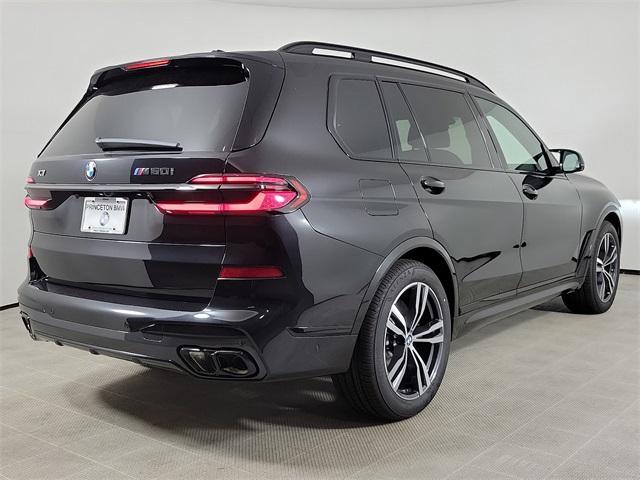 new 2025 BMW X7 car, priced at $117,055