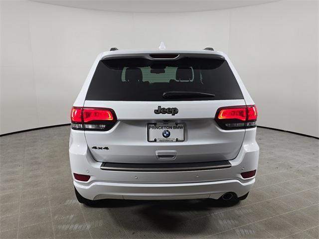 used 2016 Jeep Grand Cherokee car, priced at $15,999