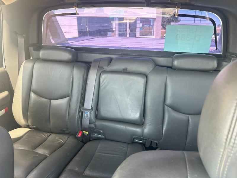 used 2003 Chevrolet Avalanche car, priced at $8,775