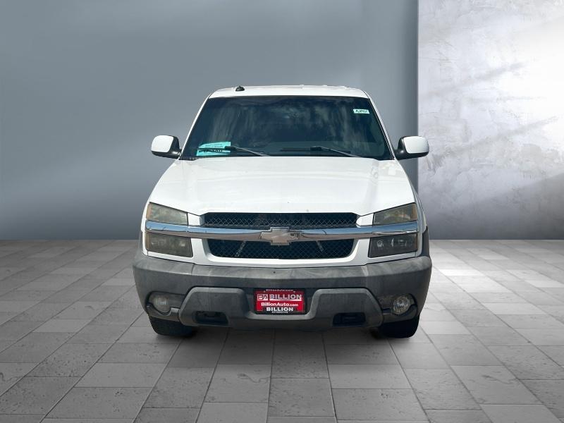 used 2003 Chevrolet Avalanche car, priced at $8,775