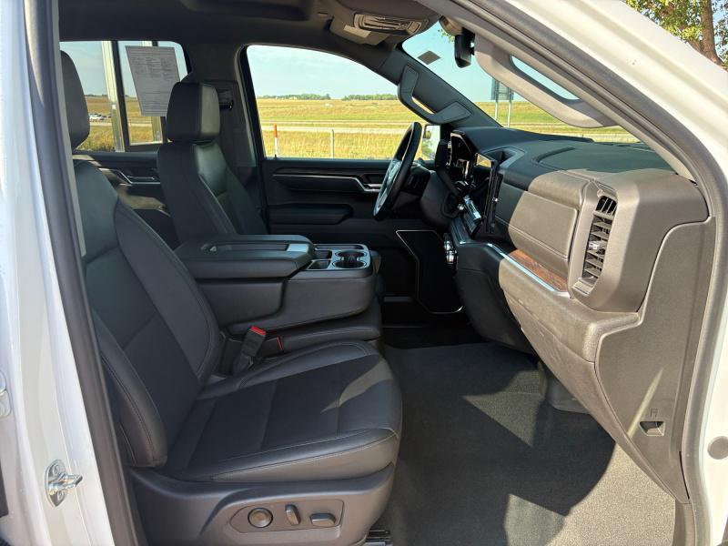 used 2025 GMC Sierra 1500 car, priced at $49,970