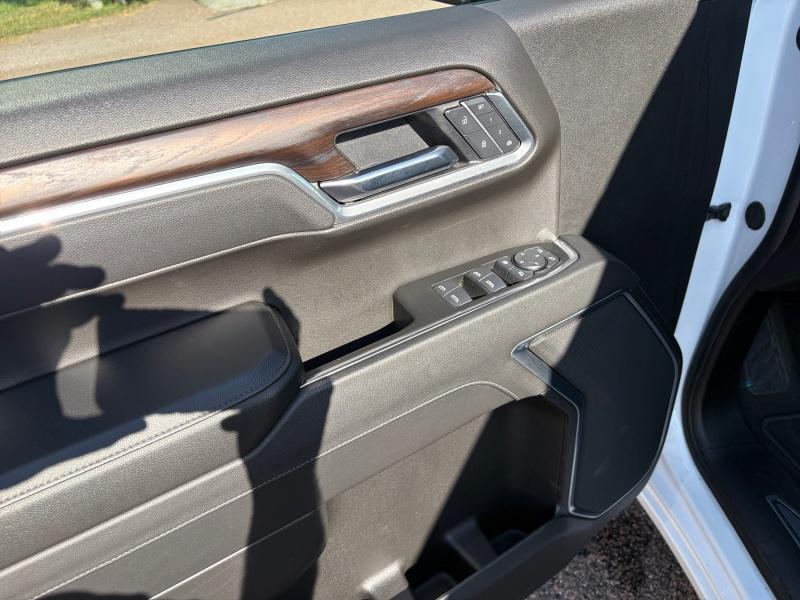 used 2025 GMC Sierra 1500 car, priced at $49,970