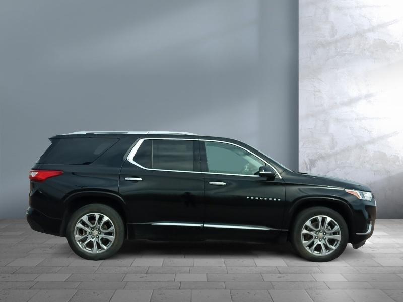 used 2020 Chevrolet Traverse car, priced at $32,990