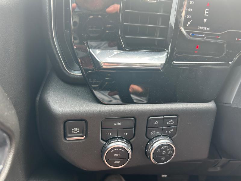 used 2025 GMC Sierra 1500 car, priced at $49,990