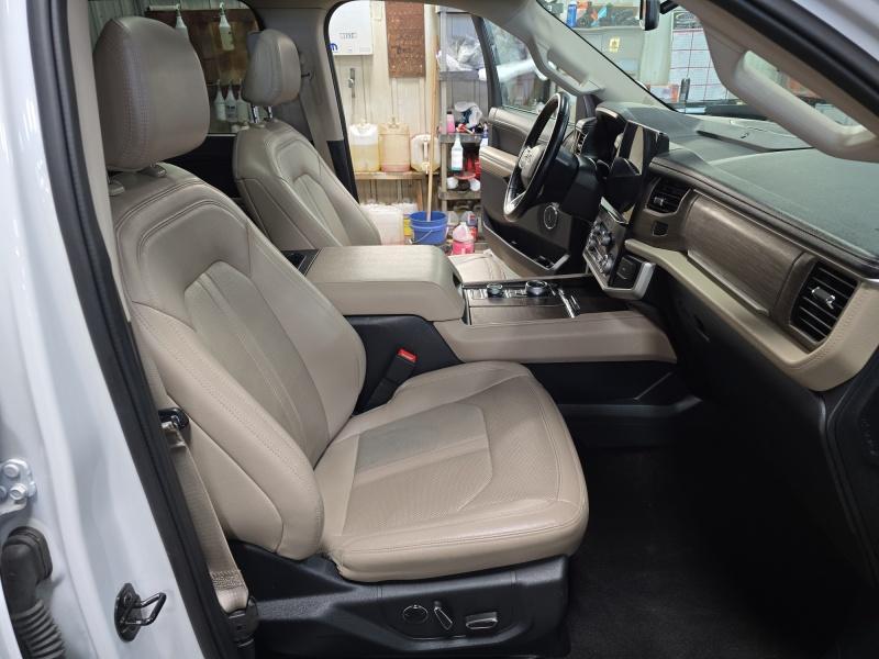 used 2023 Ford Expedition car, priced at $46,990