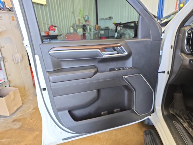 used 2023 GMC Sierra 1500 car, priced at $43,990