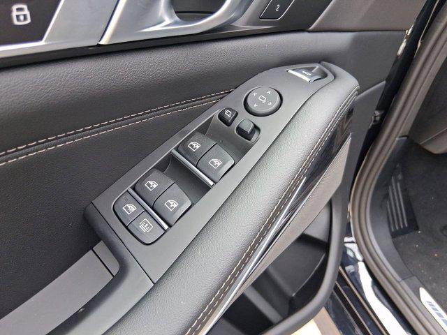 new 2026 BMW X7 car, priced at $101,385