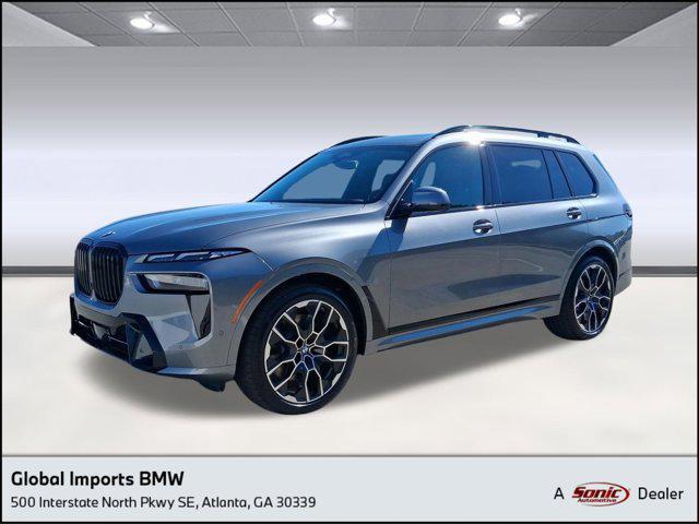 new 2026 BMW X7 car, priced at $100,225