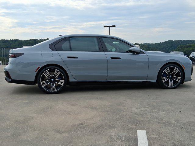 new 2025 BMW 760 car, priced at $134,485