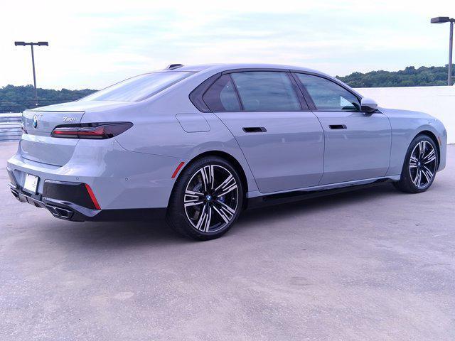 new 2025 BMW 760 car, priced at $134,485
