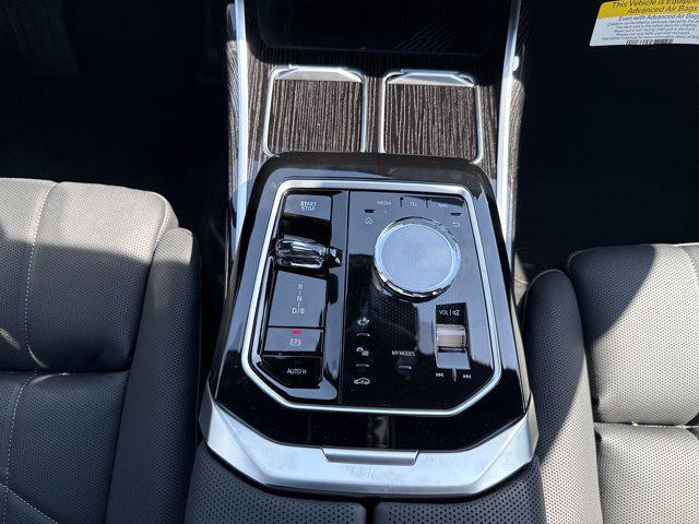 new 2025 BMW i7 car, priced at $136,055