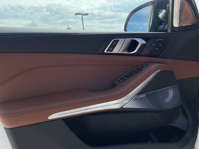 new 2026 BMW X7 car, priced at $127,825