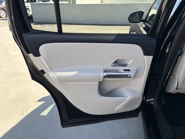 used 2020 Mercedes-Benz GLB 250 car, priced at $25,986