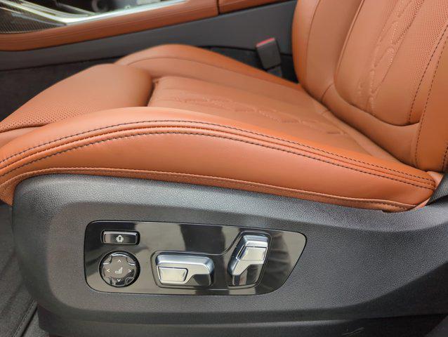 new 2026 BMW X7 car, priced at $125,675