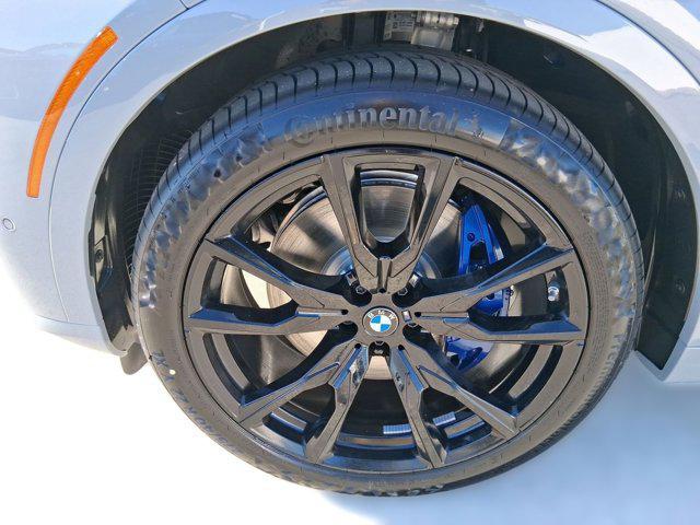 new 2026 BMW X7 car, priced at $102,835
