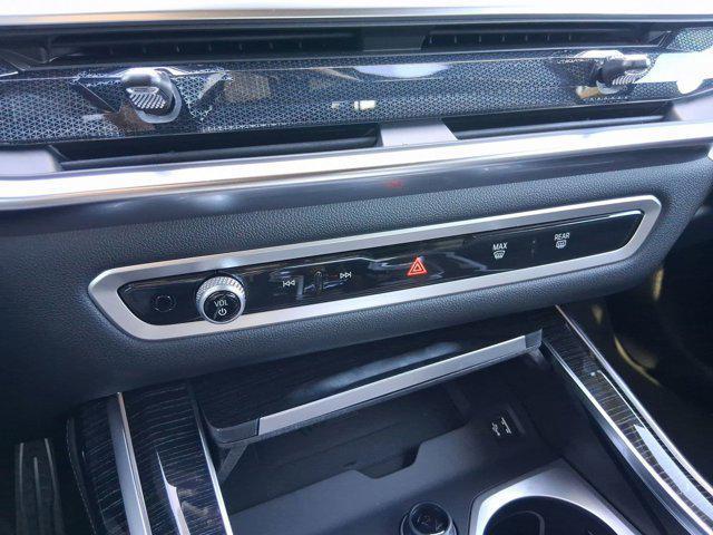 new 2026 BMW X7 car, priced at $102,835