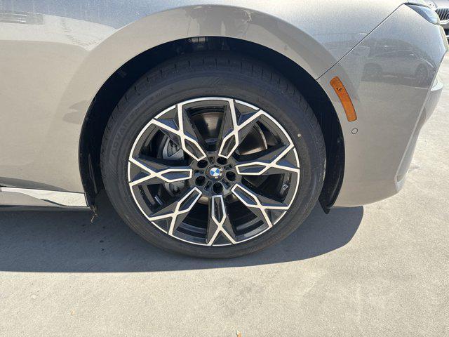 new 2025 BMW i7 car, priced at $132,305