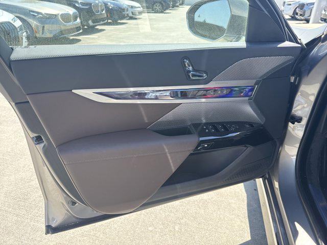 new 2025 BMW i7 car, priced at $132,305