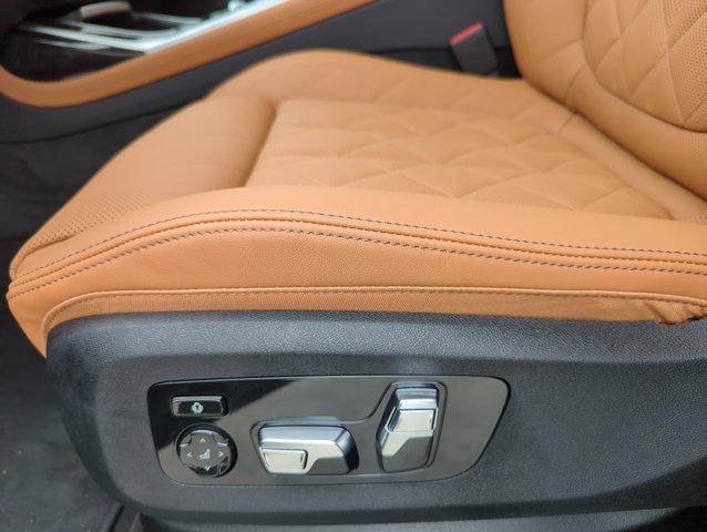 new 2026 BMW X7 car, priced at $94,705