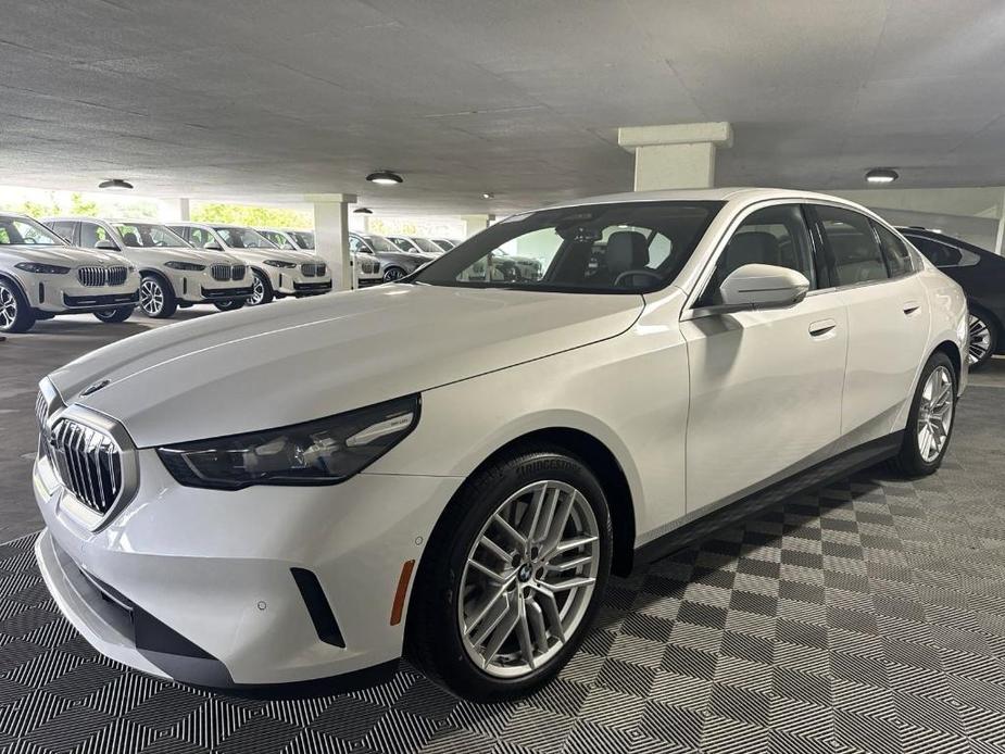 new 2024 BMW 540 car, priced at $71,975