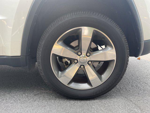 used 2015 Jeep Grand Cherokee car, priced at $14,997