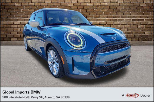 used 2022 MINI Hardtop car, priced at $22,597