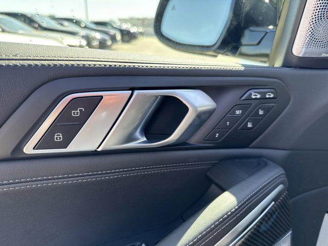 new 2025 BMW X6 M car, priced at $141,475