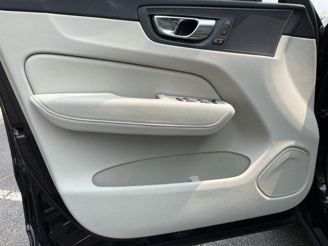 used 2021 Volvo XC60 car, priced at $27,997