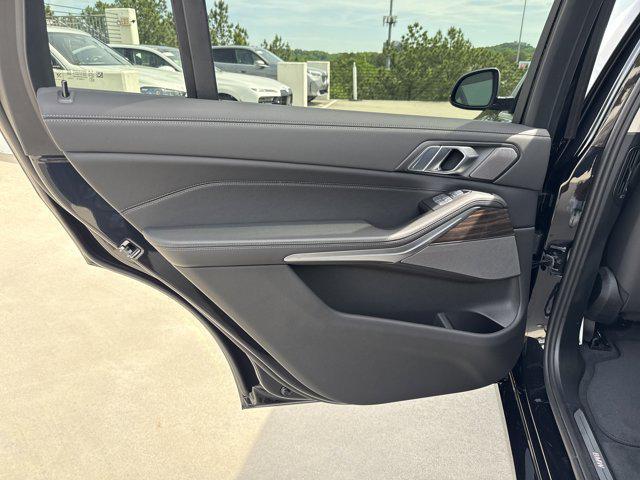 new 2026 BMW X7 car, priced at $91,925