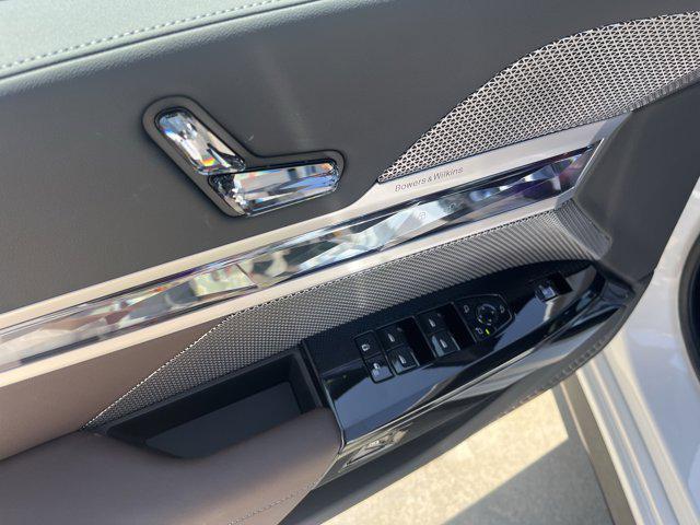new 2025 BMW 750e car, priced at $116,585