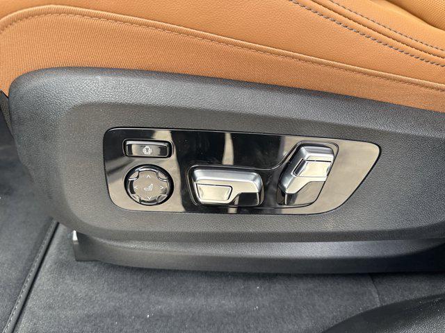 new 2026 BMW X7 car, priced at $91,925