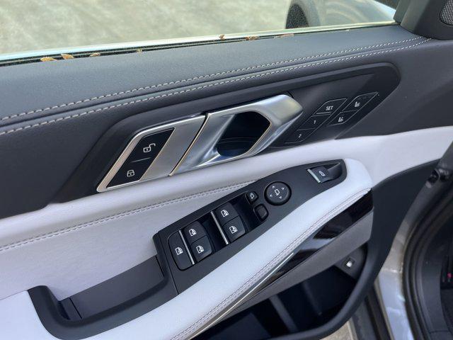 new 2025 BMW X5 PHEV car, priced at $84,310