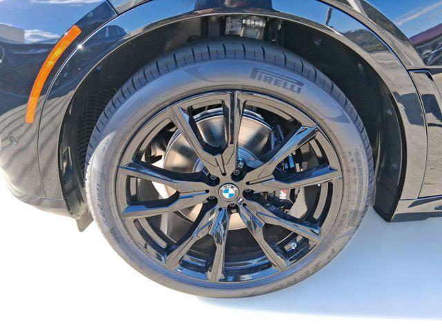 new 2026 BMW X7 car, priced at $105,685