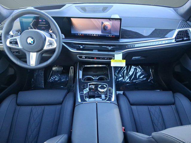 new 2026 BMW X7 car, priced at $105,685