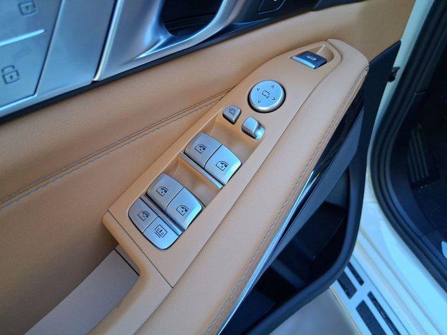 new 2026 BMW X7 car, priced at $95,625