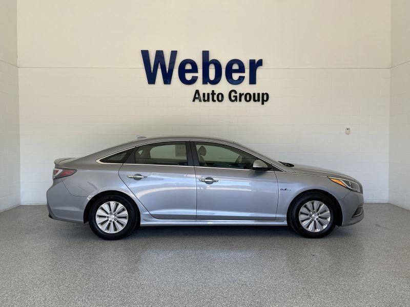 used 2016 Hyundai Sonata Hybrid car, priced at $14,900