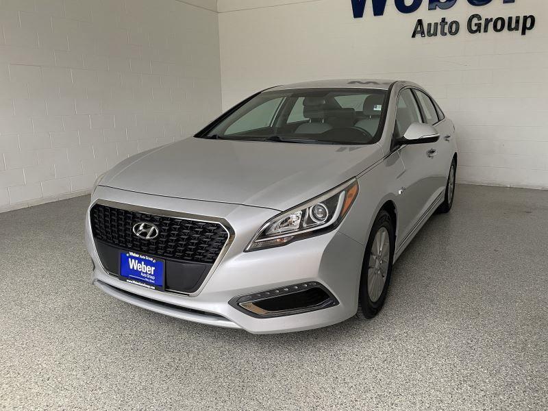 used 2016 Hyundai Sonata Hybrid car, priced at $14,900