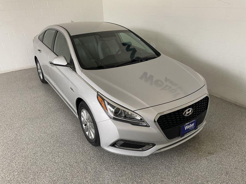 used 2016 Hyundai Sonata Hybrid car, priced at $14,900