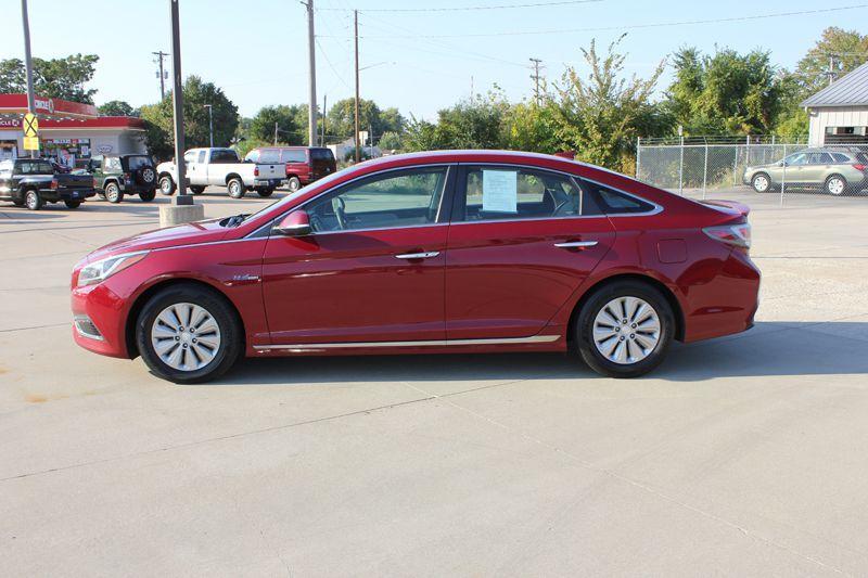 used 2016 Hyundai Sonata Hybrid car, priced at $14,900