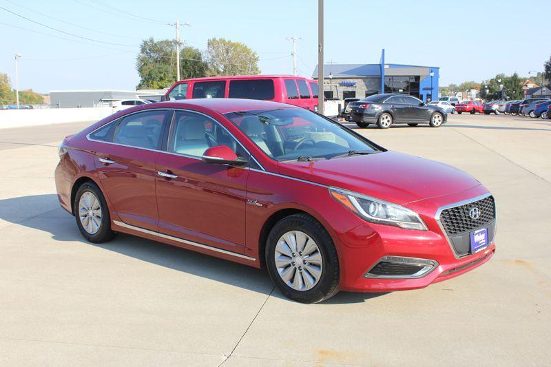 used 2016 Hyundai Sonata Hybrid car, priced at $14,900