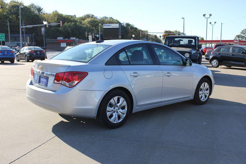 used 2016 Chevrolet Cruze Limited car, priced at $9,900