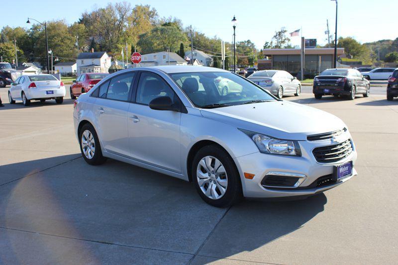 used 2016 Chevrolet Cruze Limited car, priced at $9,900