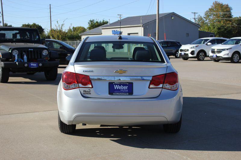 used 2016 Chevrolet Cruze Limited car, priced at $9,900