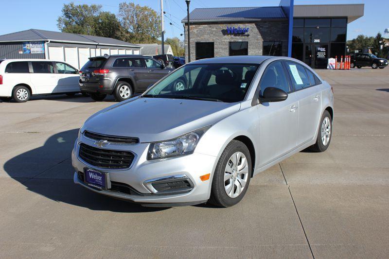 used 2016 Chevrolet Cruze Limited car, priced at $9,900