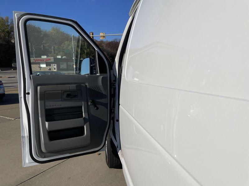 used 2009 Ford E350 Super Duty car, priced at $12,900