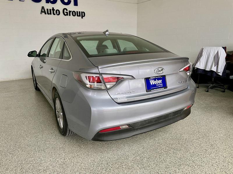 used 2016 Hyundai Sonata Hybrid car, priced at $14,900