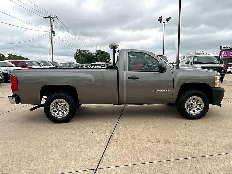used 2009 Chevrolet Silverado 1500 car, priced at $10,900